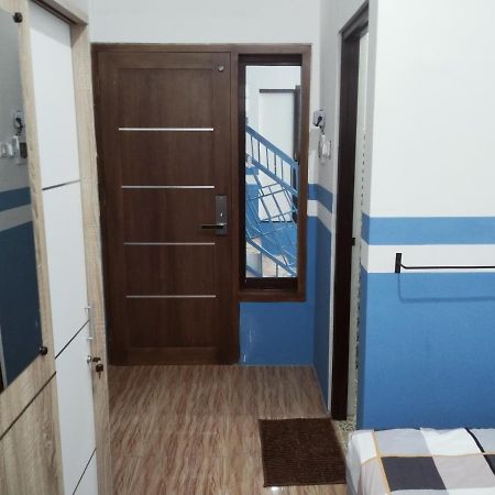 Penginapan Banyu Biruku Kotaanyar Exterior foto